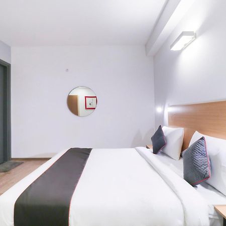 Hotel Townhouse Noida Sector 71 Near Iskcon Temple Noida Indirapuram Exterior foto