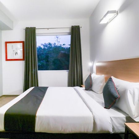 Hotel Townhouse Noida Sector 71 Near Iskcon Temple Noida Indirapuram Exterior foto