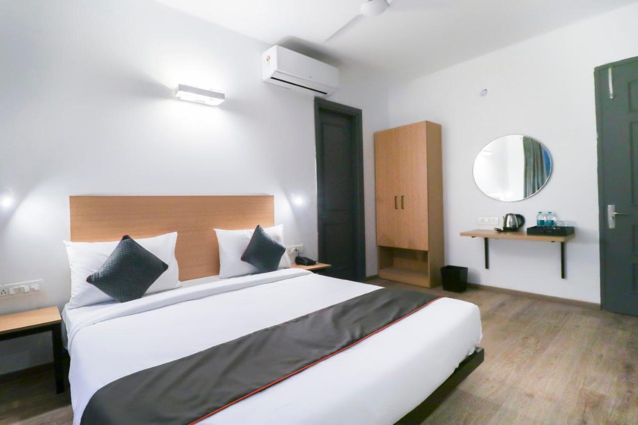 Hotel Townhouse Noida Sector 71 Near Iskcon Temple Noida Indirapuram Exterior foto