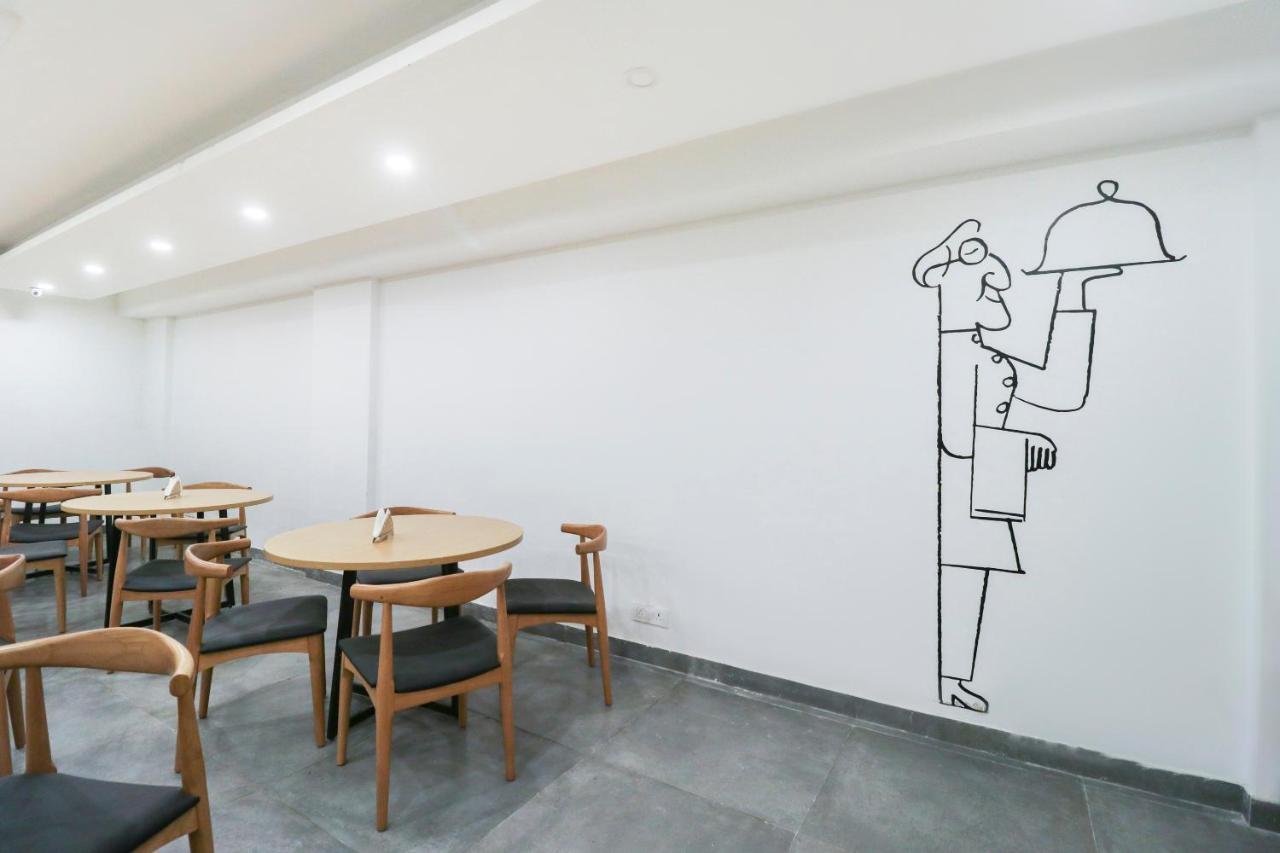 Hotel Townhouse Noida Sector 71 Near Iskcon Temple Noida Indirapuram Exterior foto