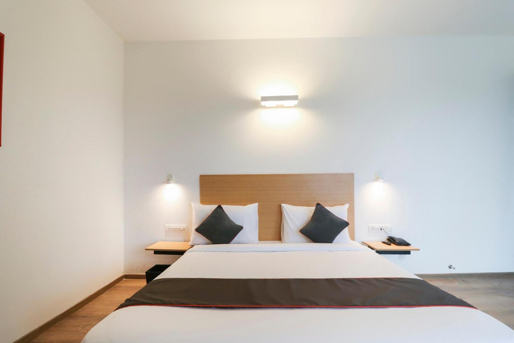 Hotel Townhouse Noida Sector 71 Near Iskcon Temple Noida Indirapuram Exterior foto