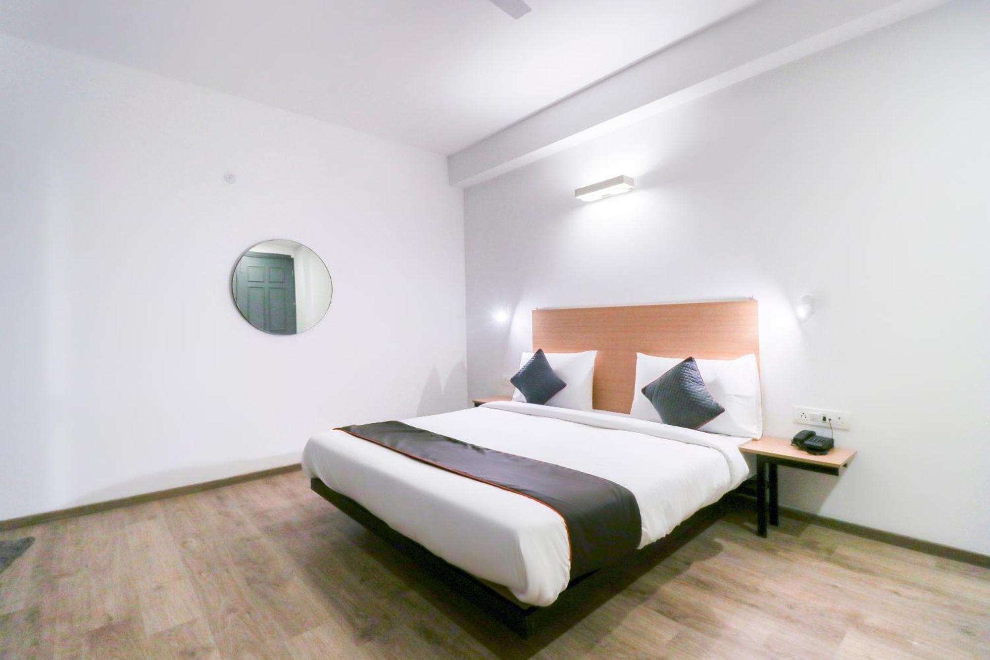 Hotel Townhouse Noida Sector 71 Near Iskcon Temple Noida Indirapuram Exterior foto
