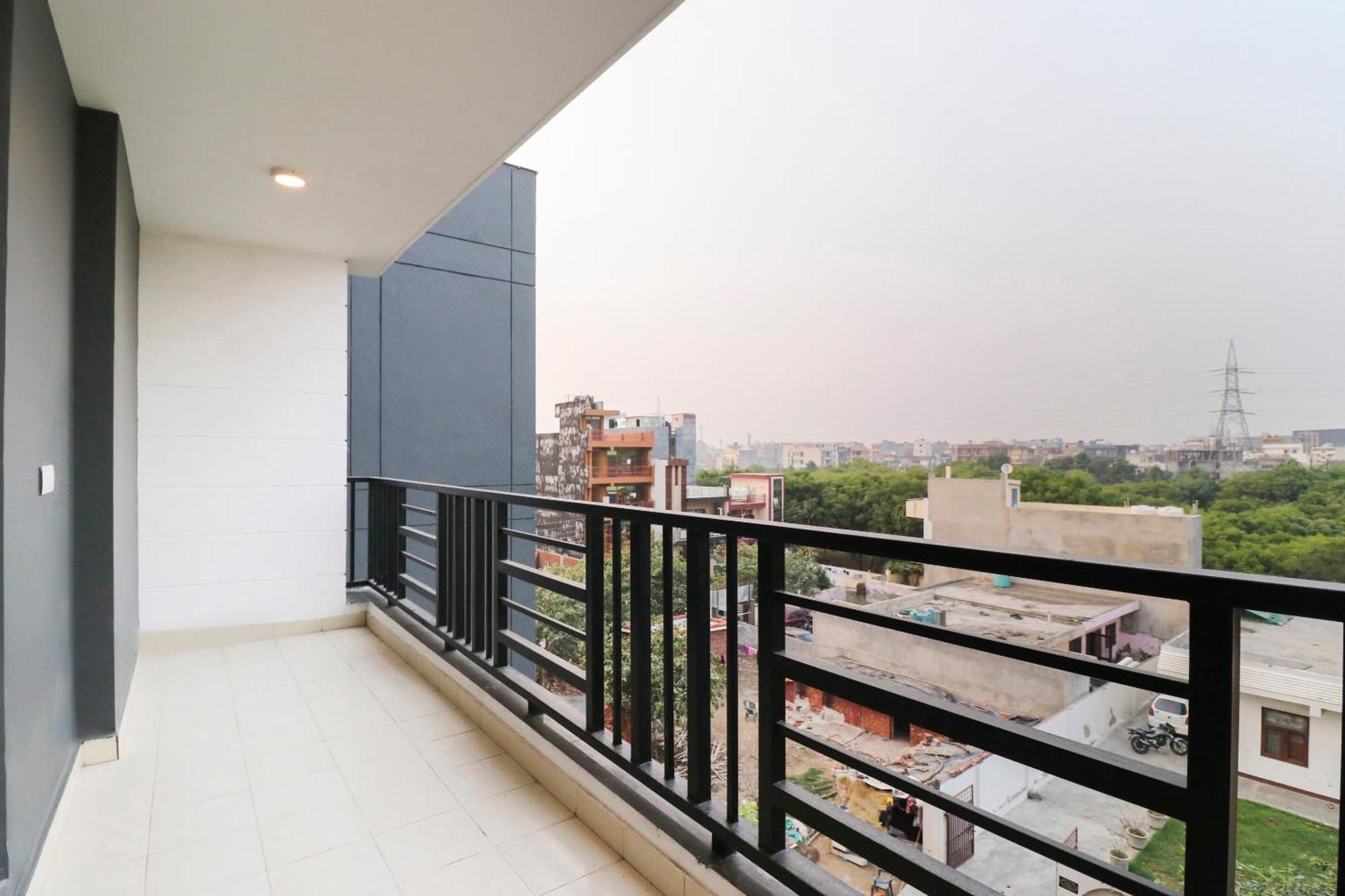 Hotel Townhouse Noida Sector 71 Near Iskcon Temple Noida Indirapuram Exterior foto