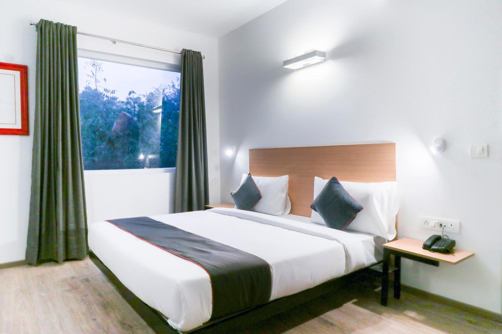 Hotel Townhouse Noida Sector 71 Near Iskcon Temple Noida Indirapuram Exterior foto